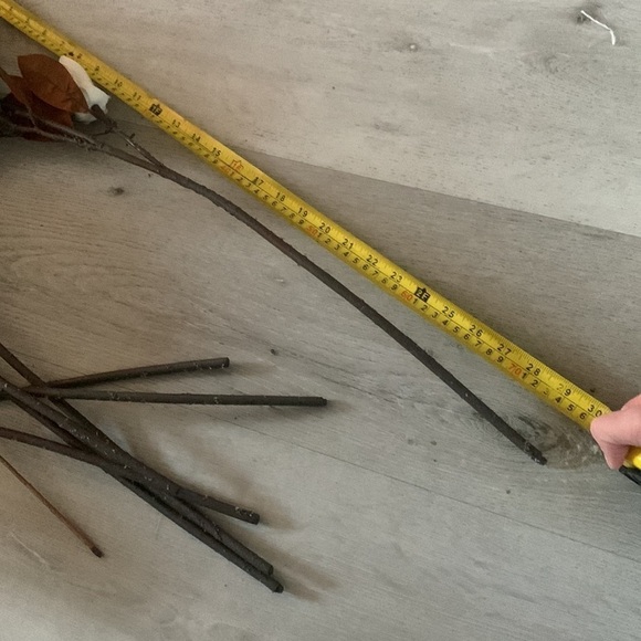 Magnolia 7 stems and one cotton greenery tall home decor realistic - Picture 6 of 11